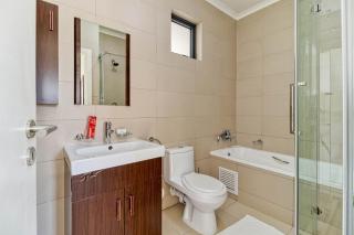 Dainfern Luxury 1-Bed Stay - 6