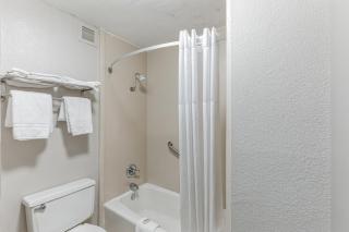 I81 double bed room - Roanoke - 3