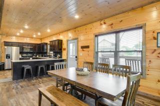 Hot Tub, Fireplace and Views Sevierville Retreat! - Sevierville - 8