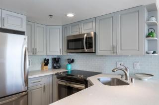 26 FREE Parking Ocean Front 2br-Waikiki Ala Moana - Honolulu - 3