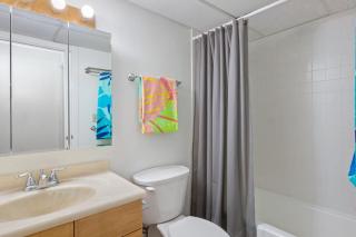 05 FREE Parking 10 min beach 2br-Waikiki Ala Moana - Honolulu - 3
