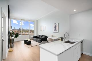 Exclusive 1BR Apt with NYC View and Pool - 1