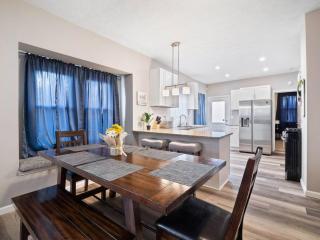 Large Remodeled 4 Bedroom Only 7 Minutes to Downtown - Cleveland - 5
