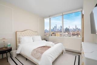 Midtown View - Minutes to City - 1