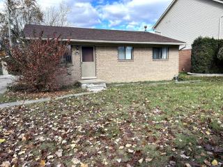 A Gem Central to Canton, Westland Livonia - Livonia - 6
