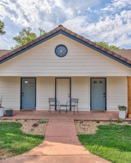 Jarrett Farm Resort - Suite 10 - - 4
