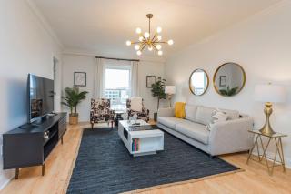 Two Condos on Music Row that Sleeps 14 with POOL and Parking - Nashville - 9