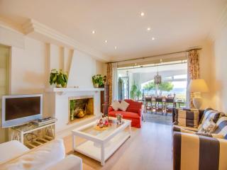 Stunning villa with private pool - El Port - 2