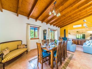Charming villa for 8 guests - Selva - 8