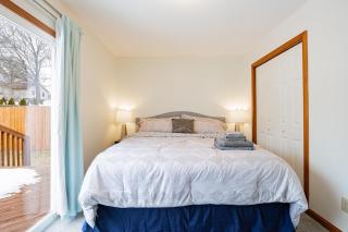 Comfort Awaits at Cozy Get Away - Dog Friendly - 3