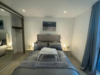 Stunning Luxury 2 Bedroom Apartment Central London - 9