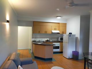 Mid City Luxury Suites - Cairns - 6