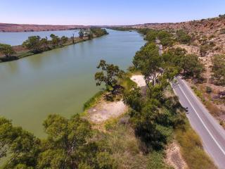 Huntuby - 1908 East Front Road - 1