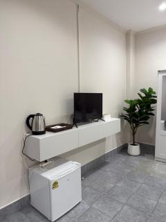 Your Lifestyle Guesthouse - Patong - 2