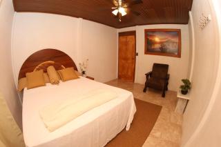Arenal Garden House - - 9