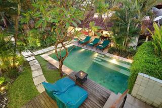 Super Value 4 Bedroom, Walk To Bintang Supermarket - Seminyak - 8