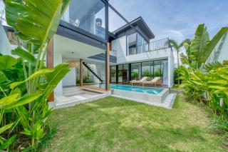 Luxury Industrial-Style 2BR Villa Kirma 2 Near the Beach - Canggu - 9