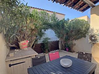 Appartement 8 pers. avec terrasse, proche centre - FR-1-475-157 - Saintes-Maries-de-la-Mer - 3