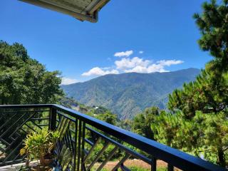 Gia's Baguio Transient House - Baguio City - 1
