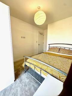 A Double Bedroom in Manchester with free Parking - Manchester - 0