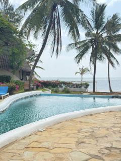 Luxx Suites - Melinde - 0