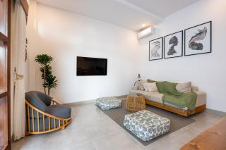 Villa Joli, 3BR Villa With Private Pool and Ricefield View - Canggu - 7