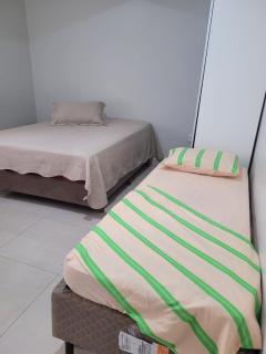 Loft 80 metros do mar na Praia Central com garagem - 3