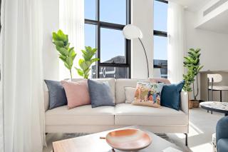 Silkhaus Highfloor 1BDR in 15 Northside Tower - 8