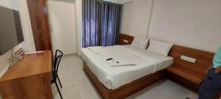 Hotel O Phoenix Ac Rooms - Kharakvasla - 8