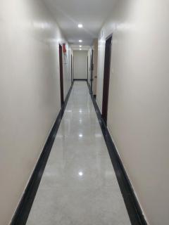 Hotel Balaji Green Park - 3