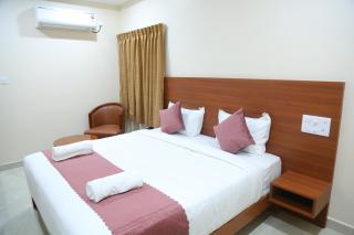 Hotel Balaji Green Park - 1