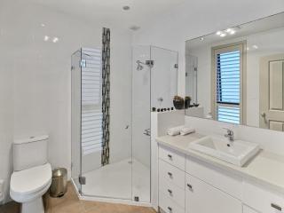 Premium Views from Spacious Beachside Home - Batemans Bay - 2