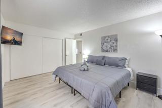 Modern Comfort Near Vegas Attractions! Sleeps 6! - Las Vegas - 3
