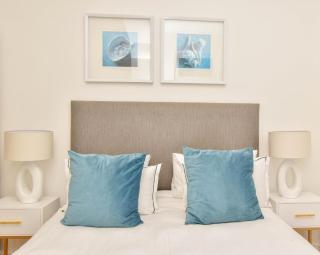 Kalk Bay Stylish 2-Bed Seaside Apartment - St James - 5
