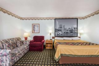 Super 8 by Wyndham Coshocton Roscoe Village - 7
