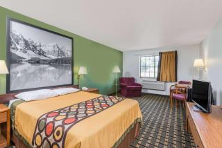 Super 8 by Wyndham Coshocton Roscoe Village - 6