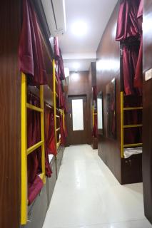 Neon Nest Dormitory Suits Asalpha Metro - Mumbai - 2