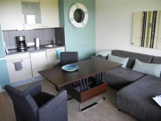 PatRei mit kleinem Meerblickauch beim Duschen mit Wallbox - 9