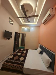Hotel Pink City - 1