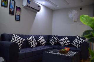 2 Bedroom Serviced Apartment Phase 7 Near Food Street By Prestige Management - Rawalpindi - 8