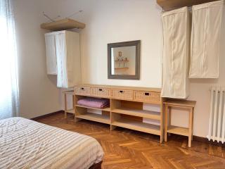 1 Min Walk from the Sea, with 2 Bed and 2 Bath - 3