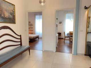 1 Min Walk from the Sea, with 2 Bed and 2 Bath - 5