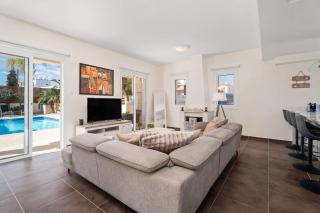 Villa Rea - Paralimni - 5
