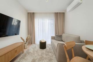 Prestiżowy Apartament w Sercu Wrocławia z Parkingiem i Klimatyzacją by Renters Prestige - Wrocław - 0