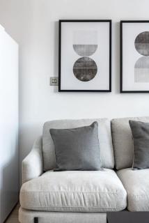 Silkhaus elegant studio in the central DIFC with balcony and city views - 3