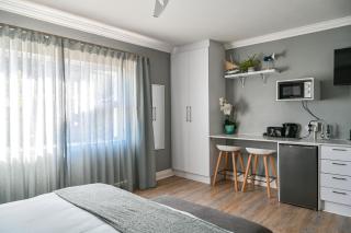 Kings Beach Guest House - Port Elizabeth - 3