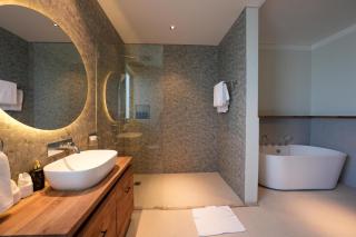 Twin Villas Drupadi 8BR Seminyak - Seminyak - 6