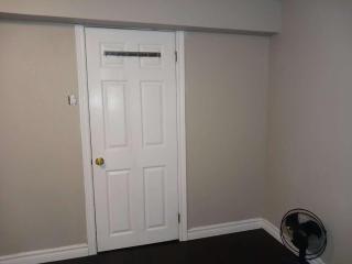 Cosy Romantic and Cost Effective Stay in Kitchener - Kitchener - 2
