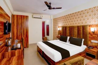 Super Townhouse Oak Clock Tower - Dehradun - 9