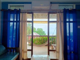 La Luna Beach Resort - 8